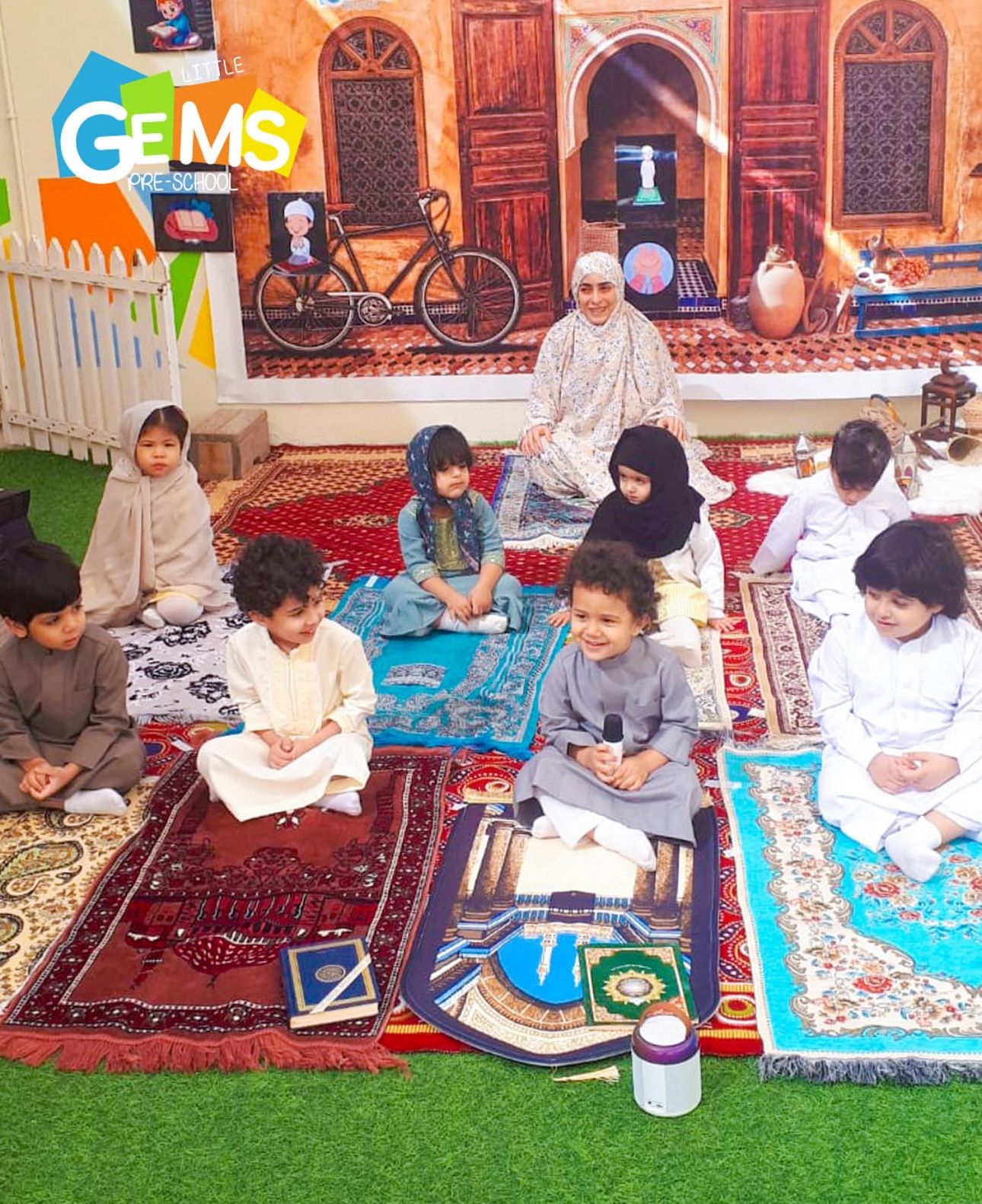 حضانة الجواهر الصغيرة