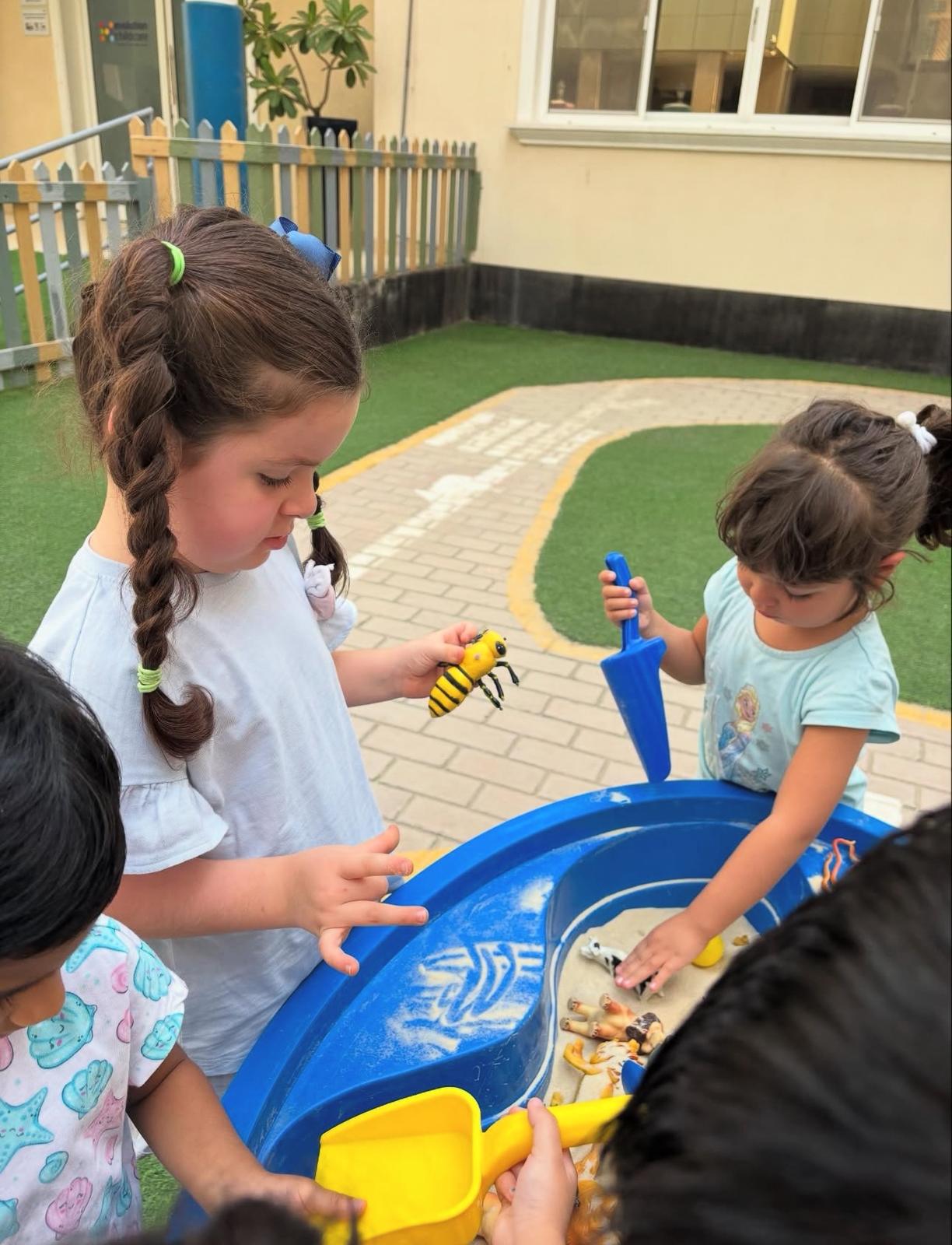 حضانة تطور رعاية الأطفال