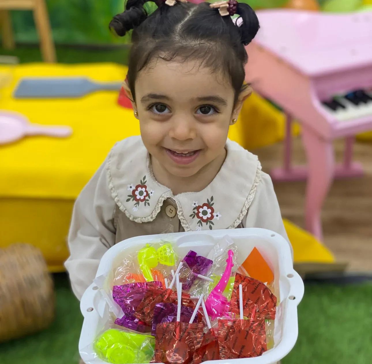 حضانة الطفل السعيد